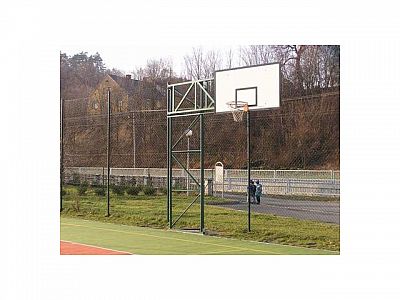Basketbalová konštrukcia priehradová, otočná, vysadenie do 2,5 m (KOMAXIT)