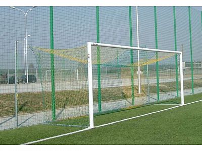 Sieť futbalová špeciálne pre bránku inv. Č. 24265, rozm. 7,5x2,5 m, hl. 2 m