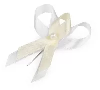 Svadobný výväzok krémový-biely