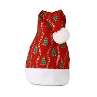 Vianočná čiapka so stromčekmi