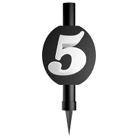 Fontána čierna s číslicou 5