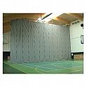 Opona 21x8m pro předělení tělocvičny, elektrické ovládání