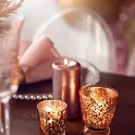 Skleněný svícen rosegold