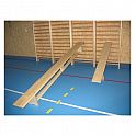 Švédská lavička tělocvičná s kladinkou, délka 2,7 m, lakovaná, háky na žebřinu